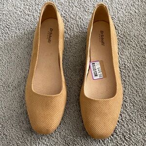 Dr. Scholl's Women's Tan Perforated Flats